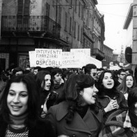 Manifestazione studentesca, fondo fotografico M. Minisci, Forlì.